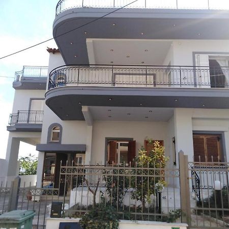 Apartament Tiffany'S 5' Min From Airport Spáta Zewnętrze zdjęcie