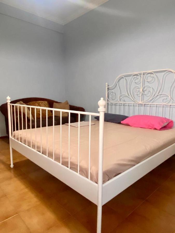 Apartament Tiffany'S 5' Min From Airport Spáta Zewnętrze zdjęcie
