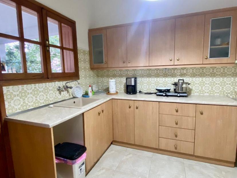 Apartament Tiffany'S 5' Min From Airport Spáta Zewnętrze zdjęcie