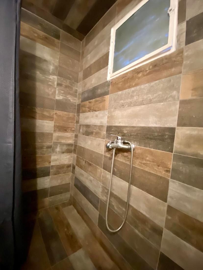 Apartament Tiffany'S 5' Min From Airport Spáta Zewnętrze zdjęcie